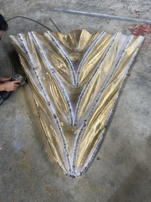 Polishing Metal Art Sculptures Brass Outdoor Wall Decoration Architectural Beam Column Protection