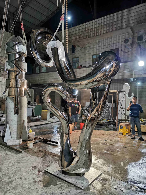 Large abstract stainless steel curved sculpture outdoor garden pool decoration